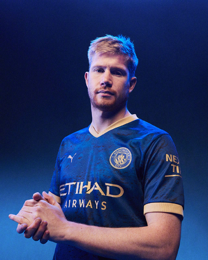 传闻：除枪手外，拜仁和切尔西也在密切关注罗比尼奥-瓦斯