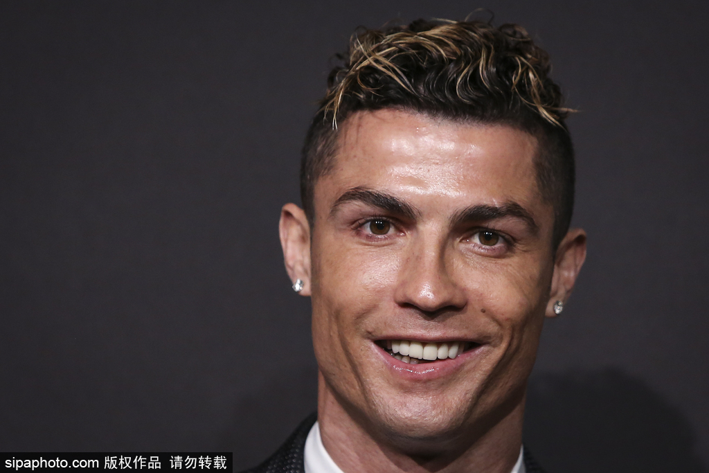 西甲意甲收官竞争激烈 那不勒斯国米争冠白热化（西甲意甲收官鏖战 那不勒斯与国米争冠正酣）