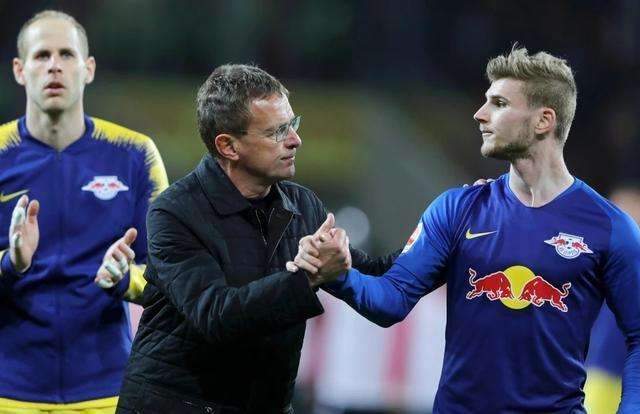 1次退赛引热议！郑钦文敢拒聚光灯，是遗憾还是冠军格局？