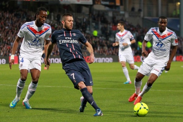 为确保其不在世预赛附加赛中停赛，恰尔汗奥卢不会出战西班牙（为避免在世预赛附加赛遭停赛，恰尔汗奥卢将缺席对阵西班牙的一战）