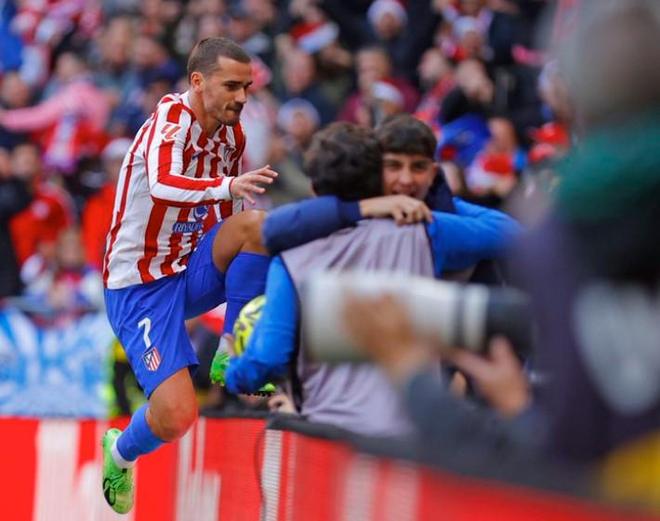 图片报：瓜帅对埃切韦里的情况不满，球员冬窗可能被租回河床