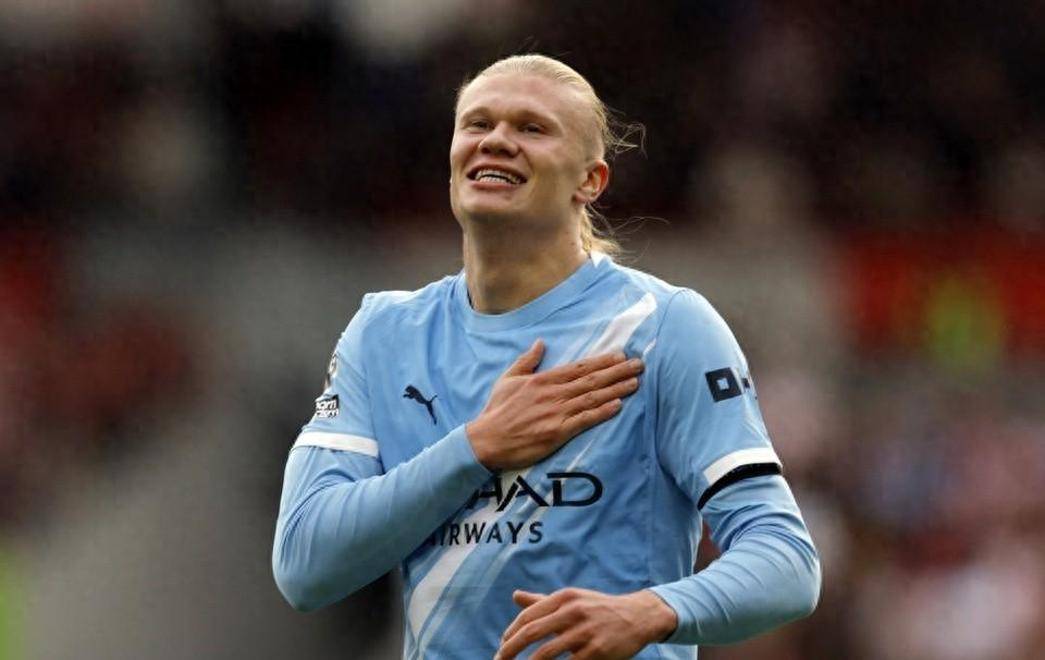 国际米兰攻守俱佳领跑意甲（国际米兰攻防均衡稳居意甲榜首）