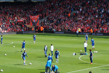 这11月全胜的马竞放到英超踢得过富勒姆吗？（11月全胜的马竞若征战英超，能赢富勒姆吗？）