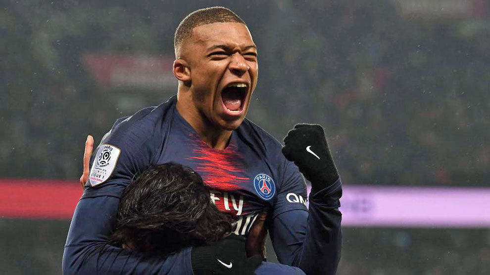 梅西荣膺美职联年度MVP，成北美体坛连续获奖伟大球员