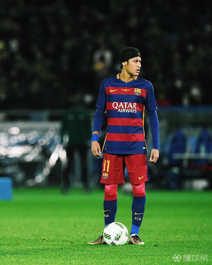 2025／26赛季英超：危矣！曼联下场对阵9连胜的维拉，四员大将缺席（英超25／26赛季：曼联告急！下轮迎九连胜维拉，四大主力缺阵）