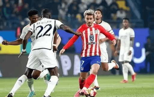 【头条】索菲·希纳斯赢得环球马术冠军赛布拉格季后赛1.50米级别比赛冠军